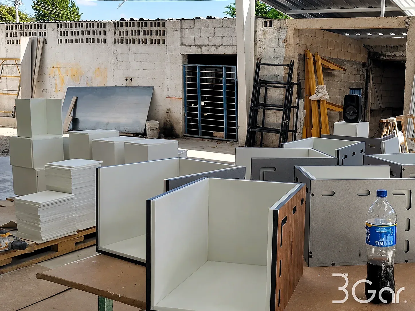 Proceso de fabricación de nichos de superficie sólida