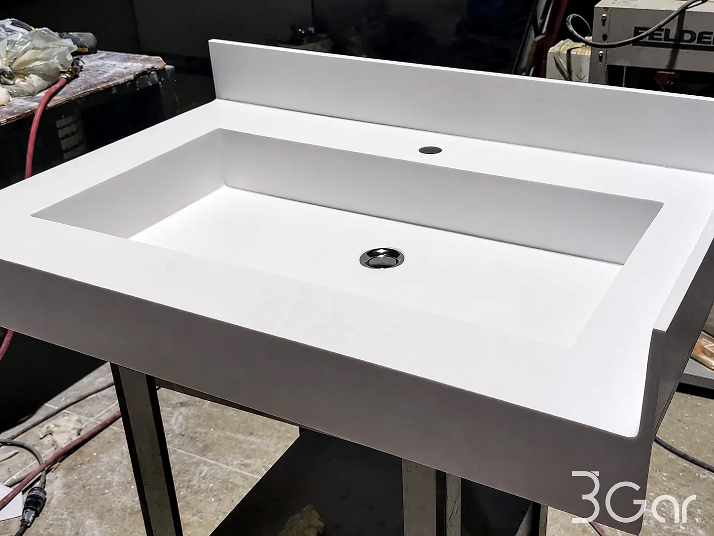 Lavabo de superficie sólida
