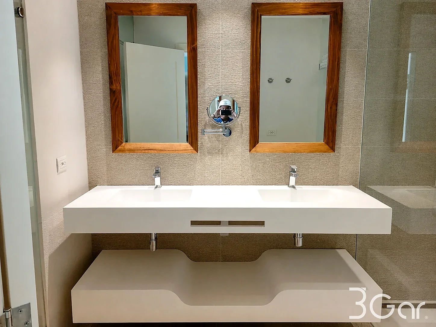 Lavabo doble de superficie sólida