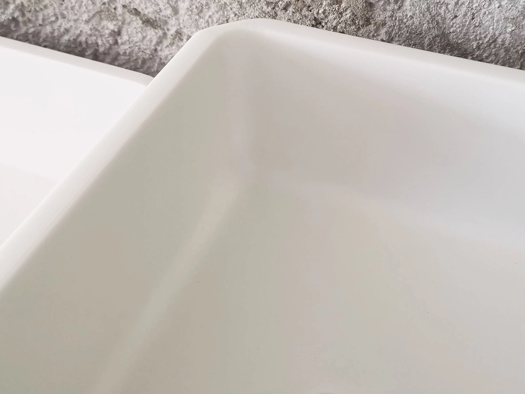 Curva sanitaria en superficie sólida